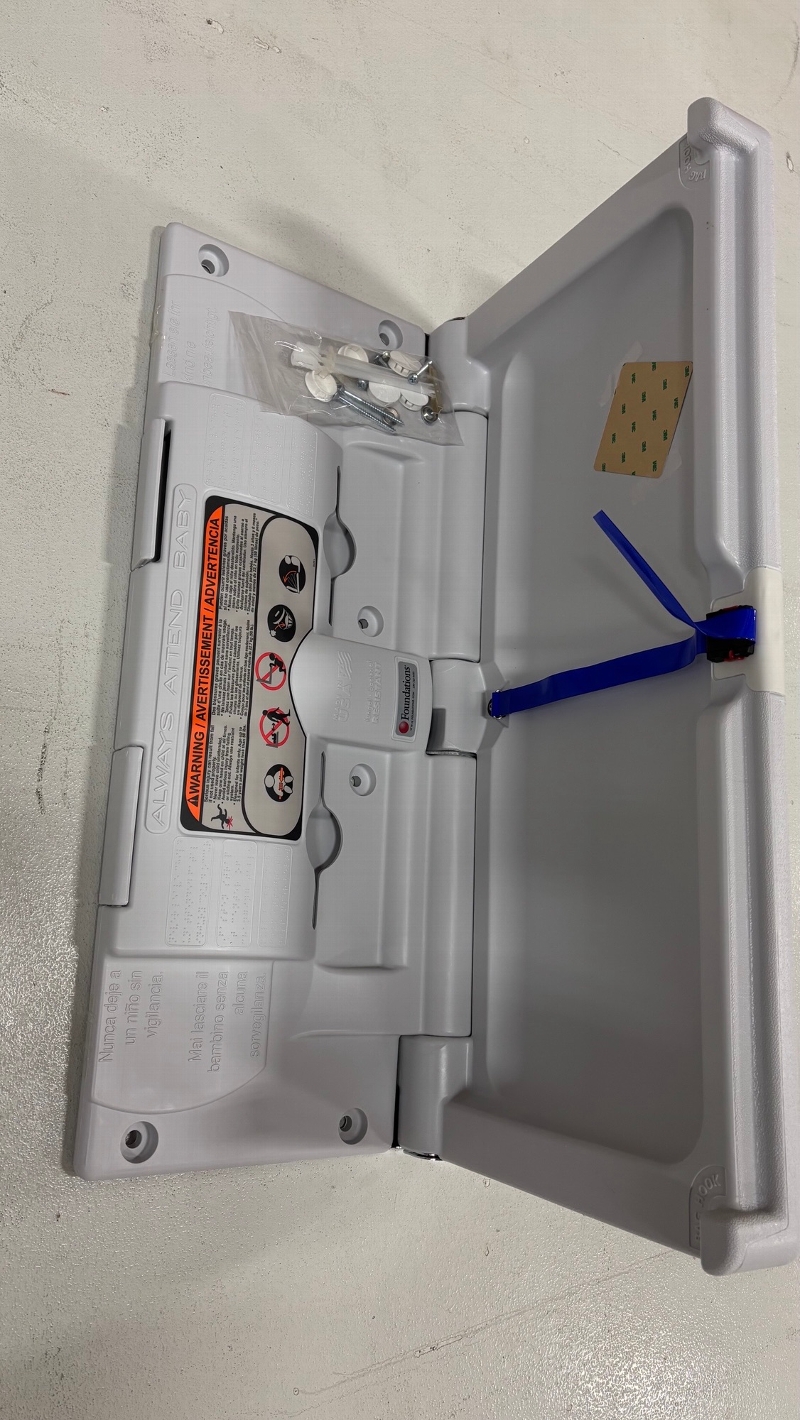 Thumbnail - clicking will open full size image - Baby, Diaper Changing Station